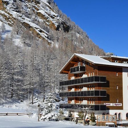 Ski-In/Ski-Out Hotel Sport Saas-Almagell Eksteriør bilde